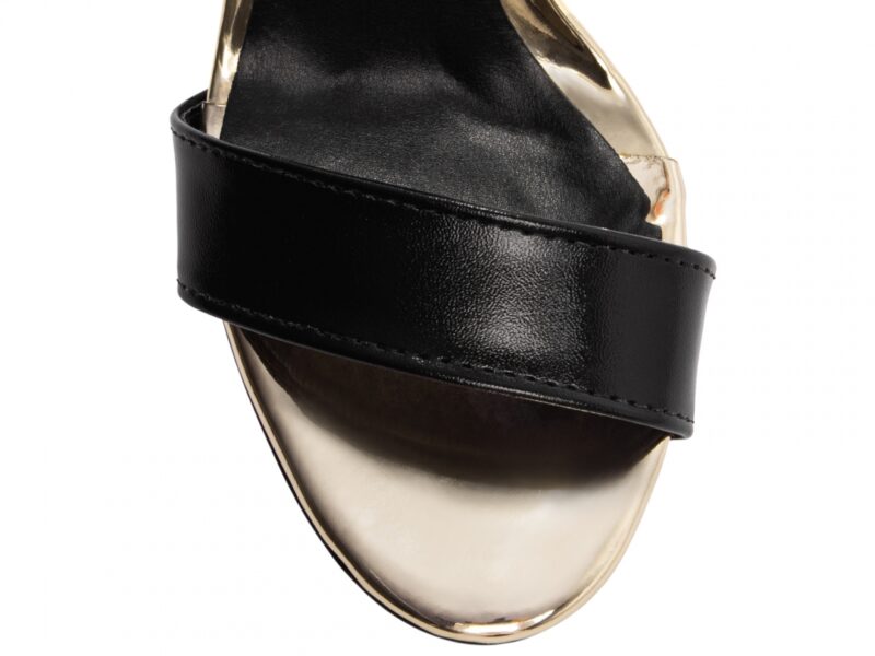 detalhe bico sandália feminina preta feminino | VitriNerm