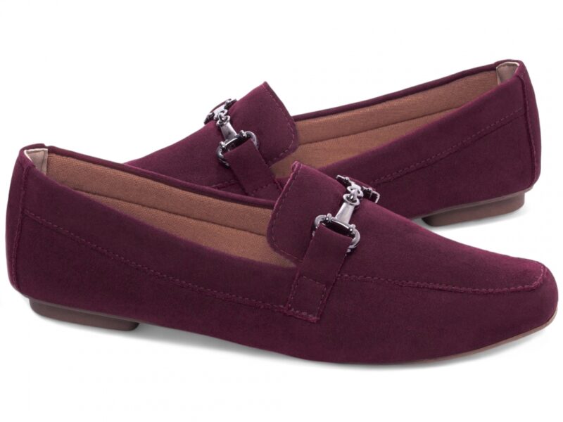 detalhe bico mocassim feminino vinho feminino | VitriNerm