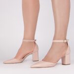 scarpin feminino dourada feminino elegante comprar | VitriNerm