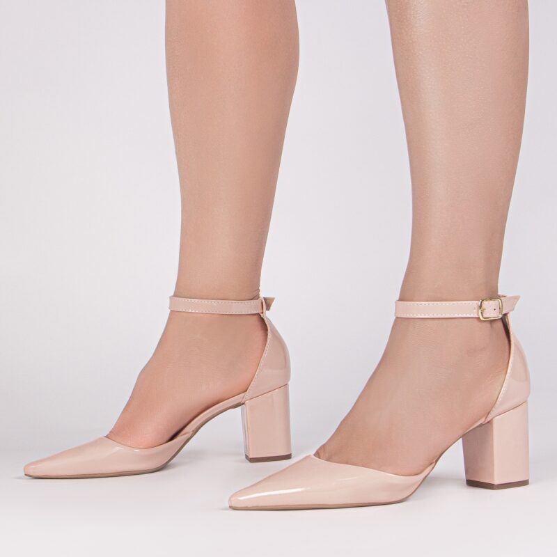 scarpin feminino dourada feminino elegante comprar | VitriNerm
