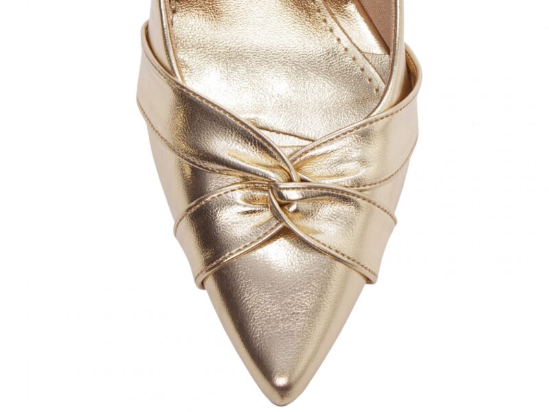 detalhe bico scarpin feminino dourado feminino | VitriNerm