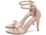 detalhe salto 9cm dourado sandália feminina | VitriNerm