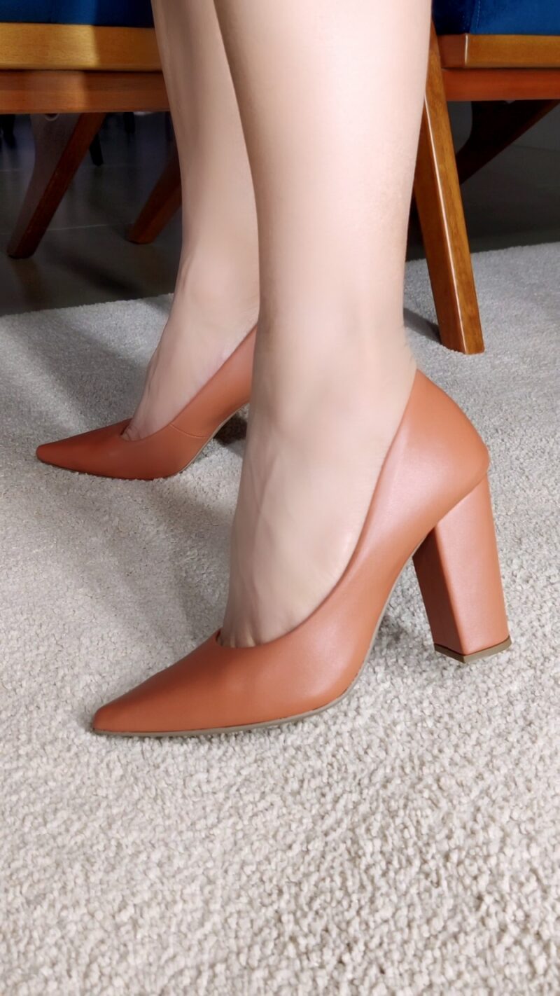 scarpin feminino caramelo feminino elegante comprar | VitriNerm