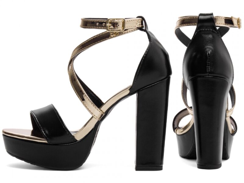 sandália feminina preta vista lateral | VitriNerm