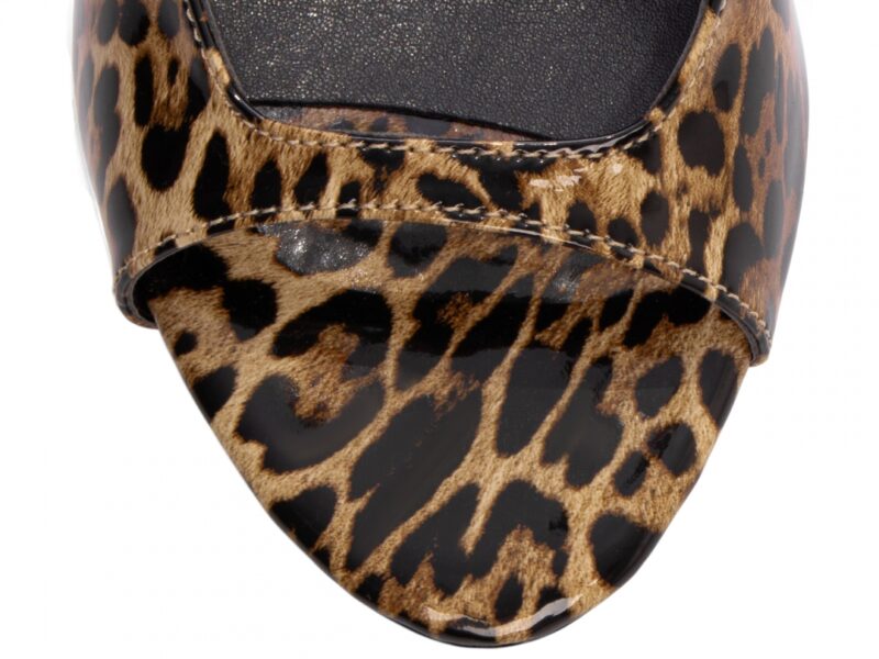 detalhe bico calçado feminino feminino | VitriNerm