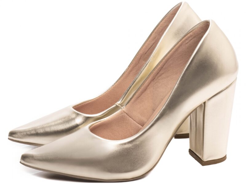 detalhe salto 9cm dourado scarpin feminino | VitriNerm