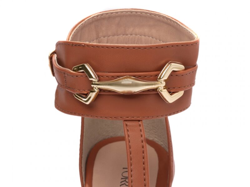 detalhe bico sandália feminina caramelo feminino | VitriNerm