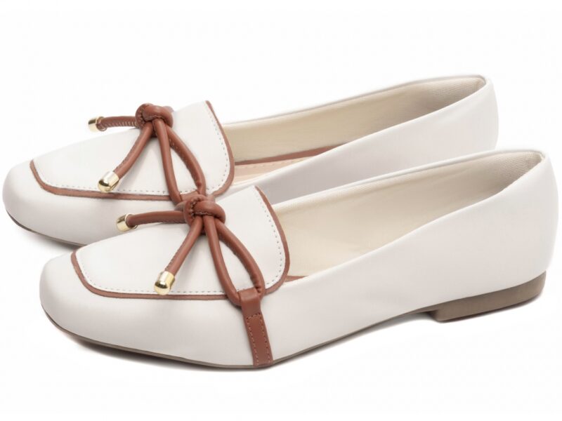 mocassim feminino off white vista lateral | VitriNerm