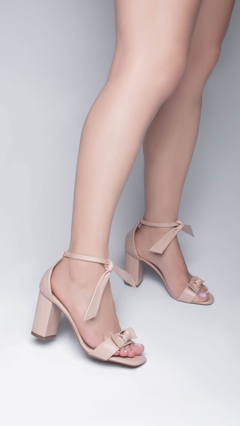 sandália feminina feminino elegante comprar | VitriNerm