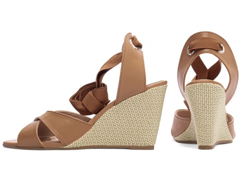 sandália feminina caramelo vista lateral | VitriNerm