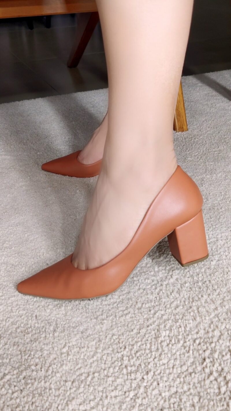 scarpin feminino caramelo feminino elegante comprar | VitriNerm