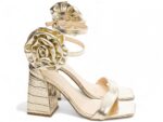 detalhe bico sandália feminina dourada feminino | VitriNerm