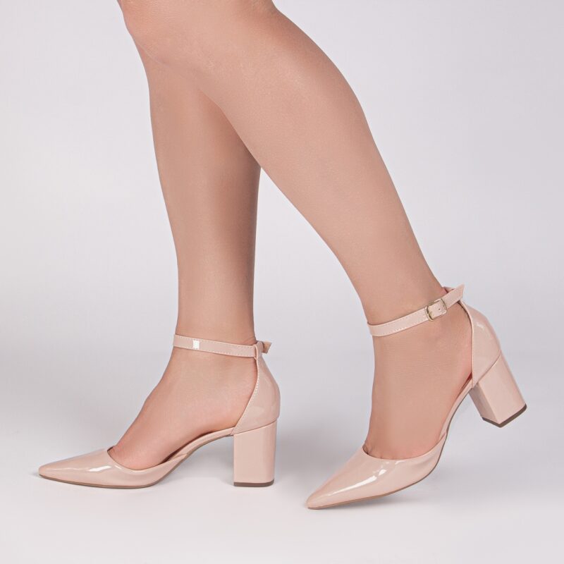 scarpin feminino dourada feminino elegante comprar | VitriNerm