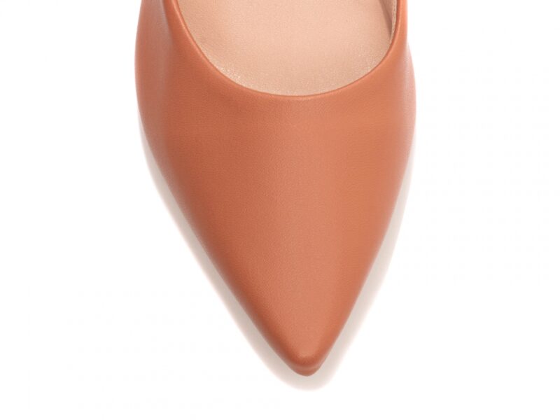 detalhe bico scarpin feminino caramelo feminino | VitriNerm