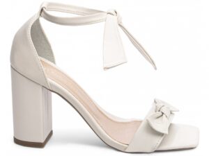 sandália off white | VitriNerm