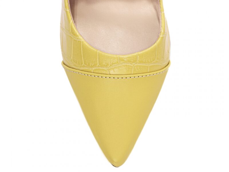 detalhe bico scarpin feminino amarelo feminino | VitriNerm