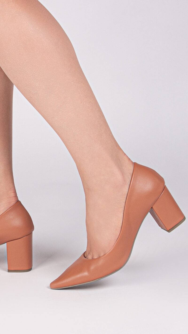 scarpin feminino caramelo feminino elegante comprar | VitriNerm