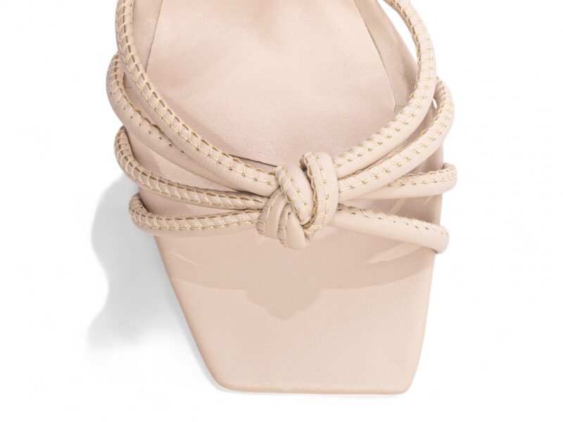 detalhe bico sandália feminina bege feminino | VitriNerm