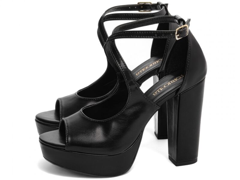 detalhe salto 11cm preta sandália feminina | VitriNerm