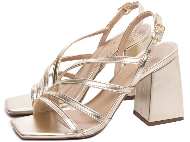 detalhe salto 9cm dourada sandália feminina | VitriNerm