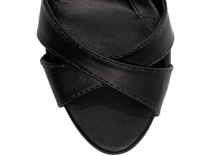 detalhe bico sandália feminina preta feminino | VitriNerm