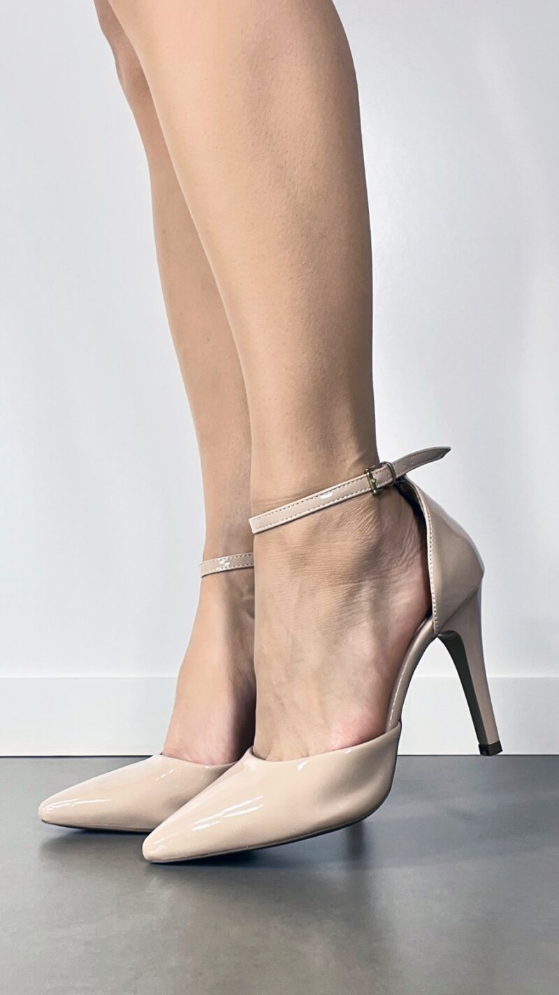 scarpin feminino dourada feminino elegante comprar | VitriNerm
