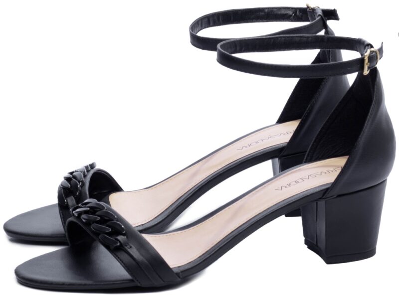 detalhe sandália feminina preto feminino | VitriNerm