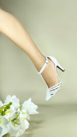 scarpin feminino branco feminino elegante comprar | VitriNerm