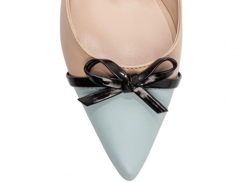 detalhe bico scarpin feminino dourada feminino | VitriNerm