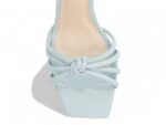 detalhe bico sandália feminina dourada feminino | VitriNerm