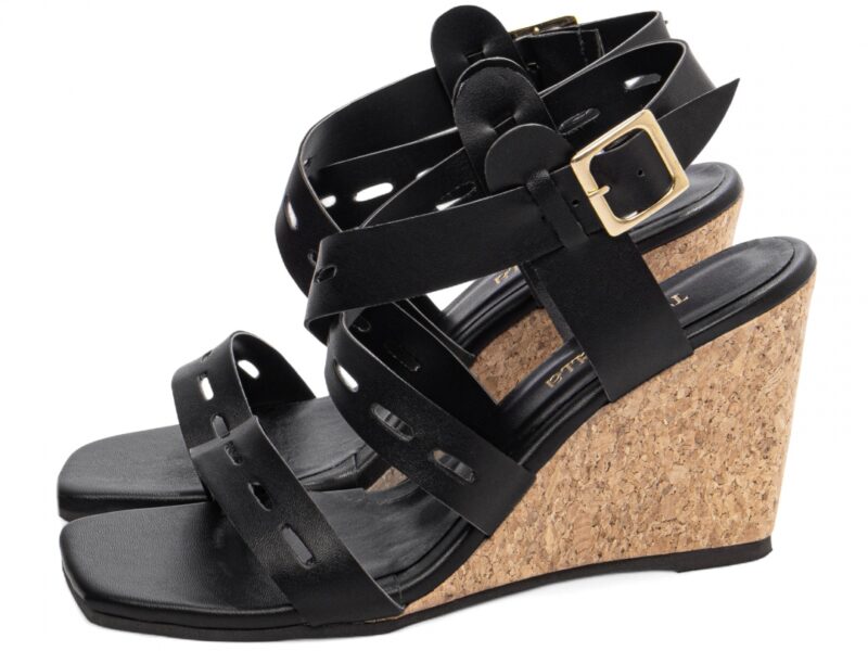 detalhe sandália feminina preta feminino | VitriNerm