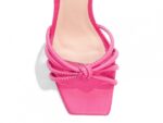 detalhe bico sandália feminina dourada feminino | VitriNerm