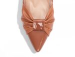 detalhe bico scarpin feminino caramelo feminino | VitriNerm