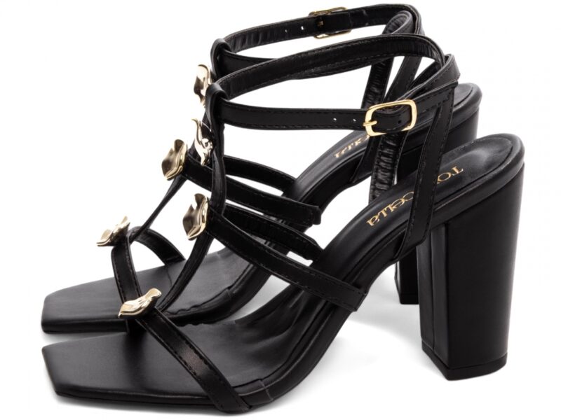 detalhe salto 9cm preta sandália feminina | VitriNerm