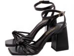 detalhe salto 9cm preta sandália feminina | VitriNerm