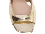 detalhe bico sandália feminina dourada feminino | VitriNerm