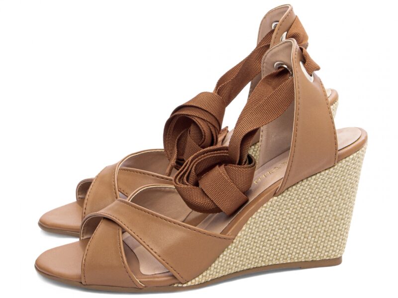 detalhe sandália feminina caramelo feminino | VitriNerm