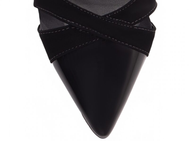 detalhe bico scarpin feminino preto feminino | VitriNerm