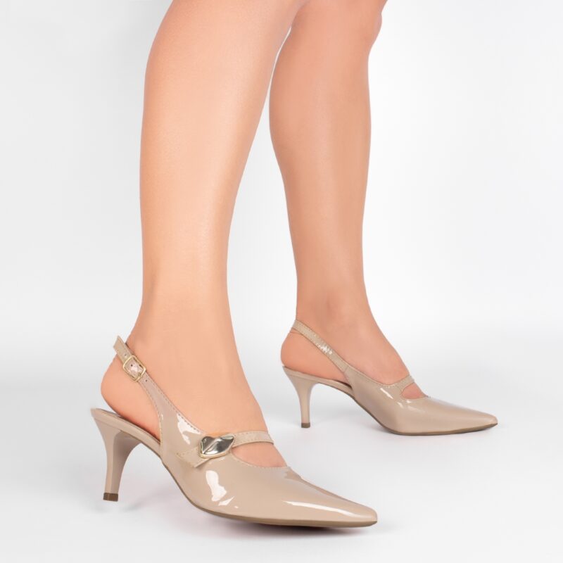 scarpin feminino dourada feminino elegante comprar | VitriNerm