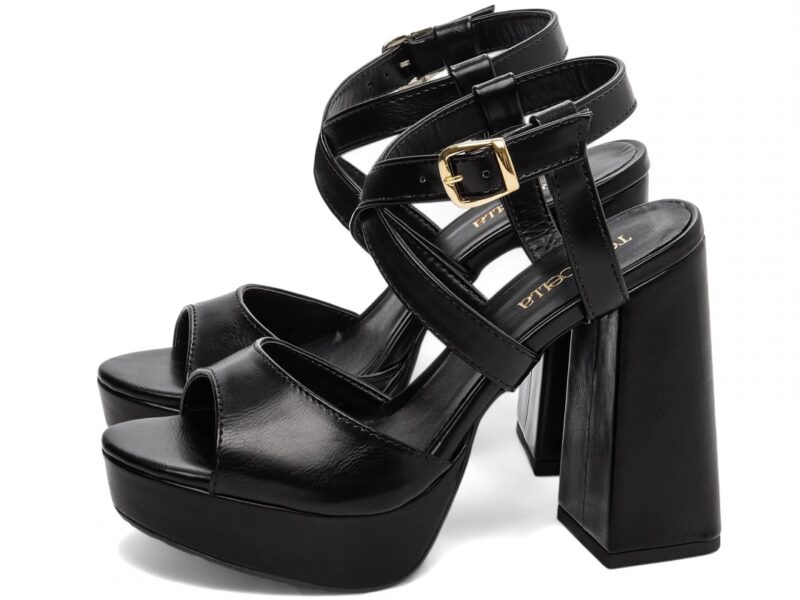detalhe sandália feminina preta feminino | VitriNerm