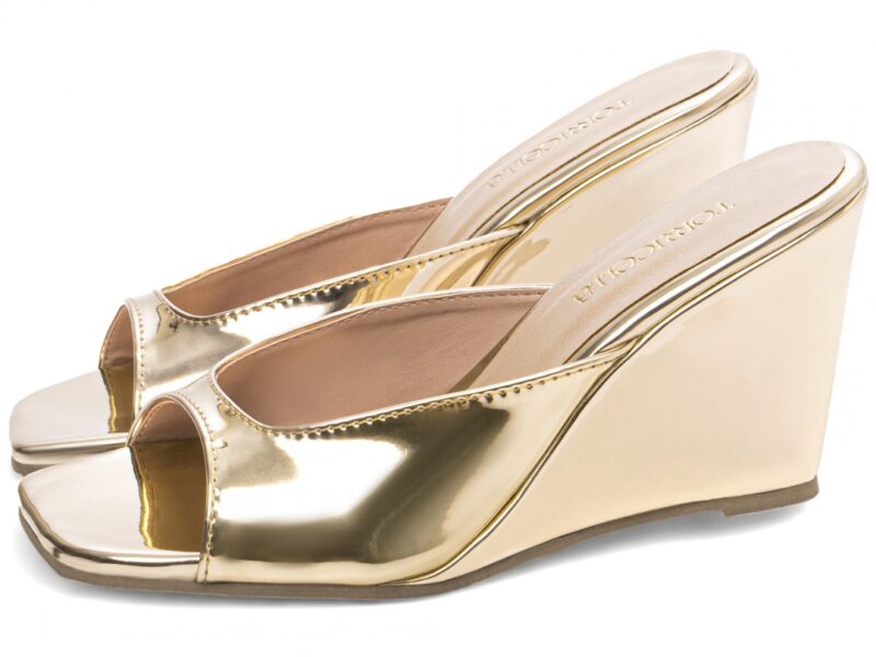 detalhe salto 7cm dourada sandália feminina | VitriNerm