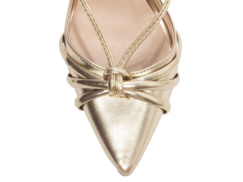 detalhe bico scarpin feminino dourado feminino | VitriNerm
