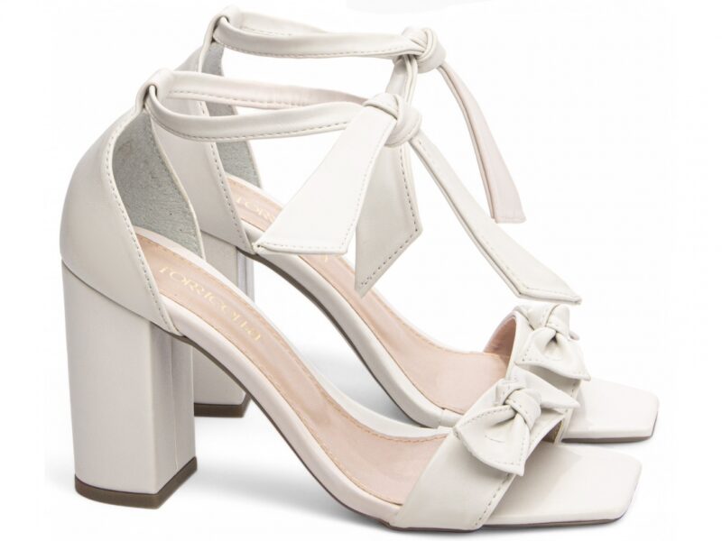 sandália feminina off white solado antiderrapante | VitriNerm