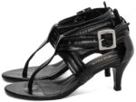 detalhe salto 5cm preto sandália feminina | VitriNerm