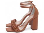 detalhe salto 8,5cm caramelo sandália feminina | VitriNerm