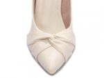 detalhe bico scarpin feminino off white feminino | VitriNerm