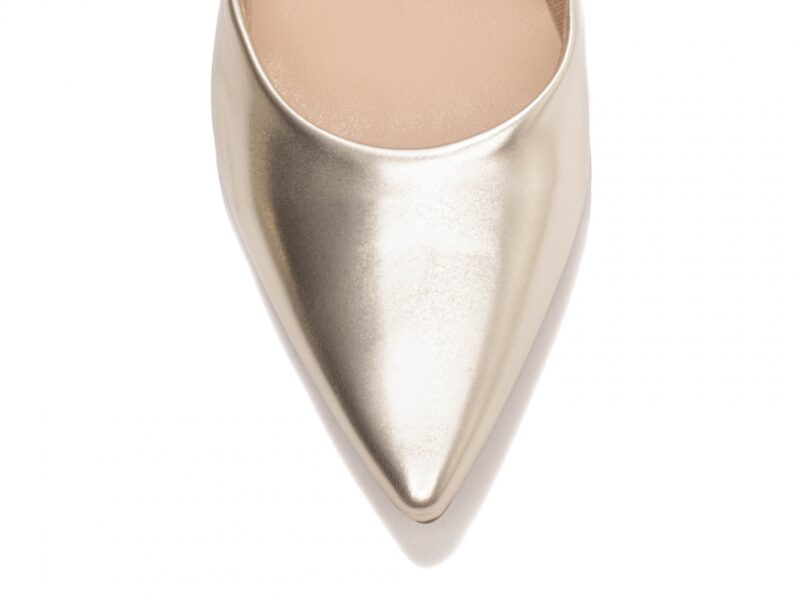 detalhe bico scarpin feminino dourado feminino | VitriNerm