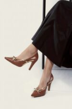 scarpin feminino caramelo feminino elegante comprar | VitriNerm