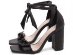 detalhe sandália feminina preto feminino | VitriNerm