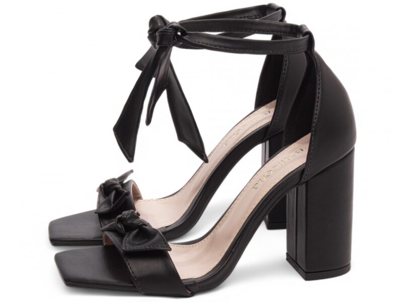 detalhe sandália feminina preto feminino | VitriNerm
